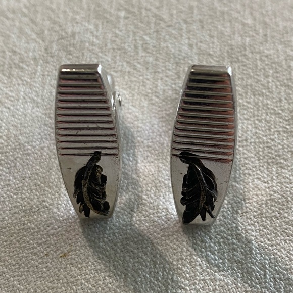Leaf motif cuff links, silver tone, vintage - Picture 1 of 3